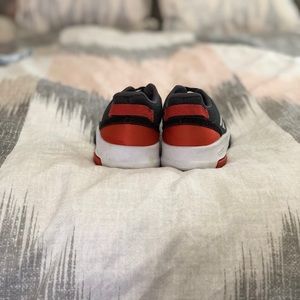 👟 Toddler size 8 Adidas Shoes 👟